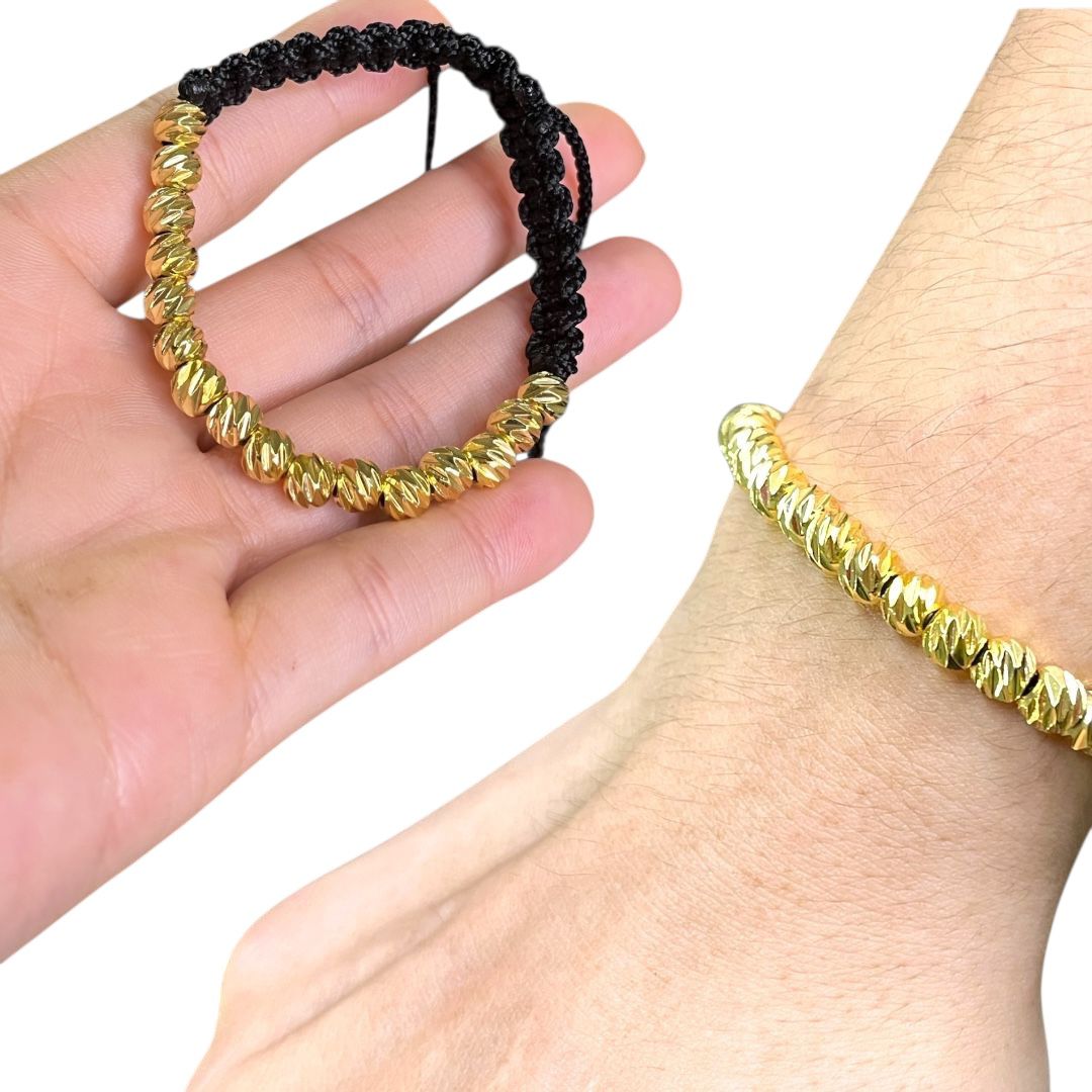Pulsera de Hilo Negro con Oro 18K