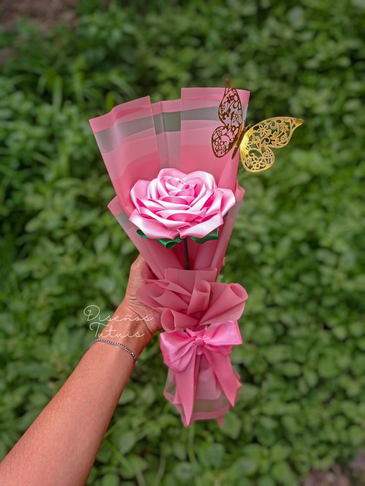 ROSA ETERNA